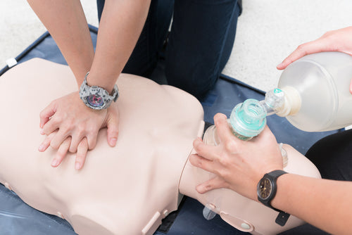 AHA BLS CPR AED w/ Emergency Oxygen Heathcare Provider Package Course